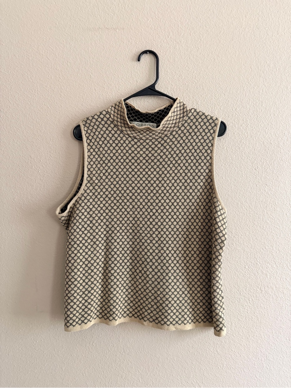 Norton McNaughton Vintage Mockneck Sleeveless Sweater Blouse